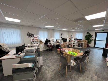 Photo 3 – vente Entrepôts / activités	GENAY (69730)