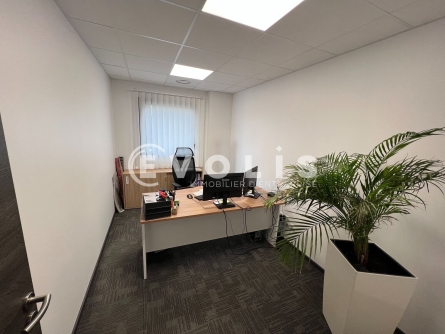 Photo 5 – vente Entrepôts / activités	GENAY (69730)