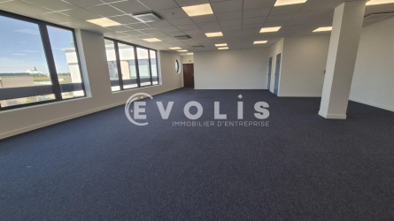 Photo 3 – vente bureaux	CHESSY (77700)