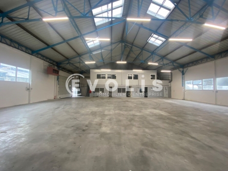 Photo 2 – location Entrepôts / activités	NOISY LE SEC (93130)