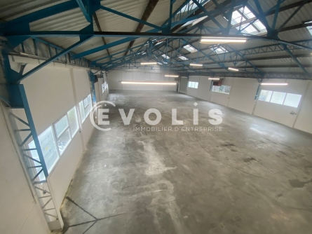 Photo 4 – location Entrepôts / activités	NOISY LE SEC (93130)