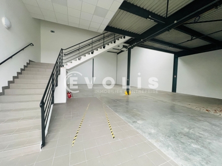 Photo 4 – location Entrepôts / activités	LIEUSAINT (77127)