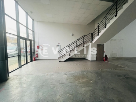 Photo 2 – location Entrepôts / activités	LIEUSAINT (77127)