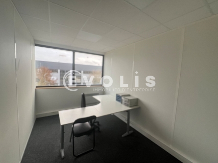 Photo 7 – location Entrepôts / activités	LIEUSAINT (77127)