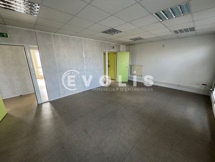 Photo 2 – location bureaux	SAVIGNY LE TEMPLE (77176)