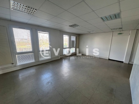 Photo 1 – location bureaux	SAVIGNY LE TEMPLE (77176)
