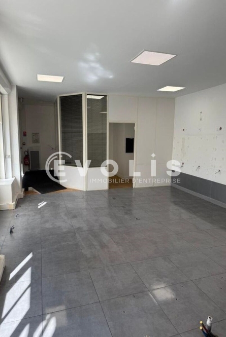 Photo 2 – location Locaux commerciaux	PARIS (75011)