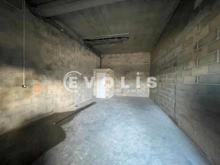 Photo 1 – location Entrepôts / activités	AMBARES ET LAGRAVE (33440)