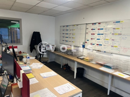 Photo 3 – location Entrepôts / activités	GENAS (69740)