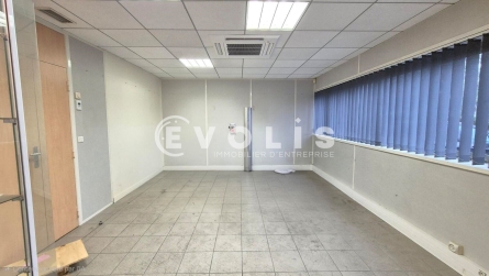 Photo 15 – location Entrepôts / activités	SERRIS (77700)