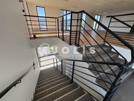 Photo 10 – location Entrepôts / activités	CHANTELOUP EN BRIE (77600)