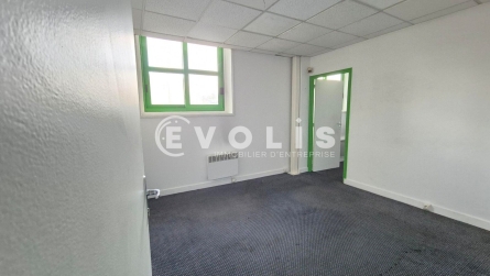 Photo 8 – location Entrepôts / activités	CLAYE SOUILLY (77410)