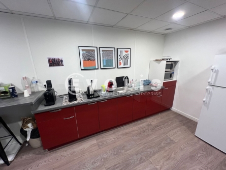 Photo 7 – vente bureaux	SAINT THIBAULT DES VIGNES (77400)