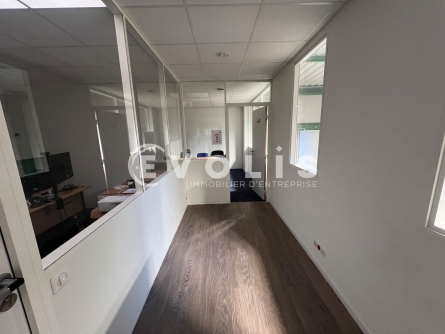 Photo 5 – vente bureaux	SAINT THIBAULT DES VIGNES (77400)