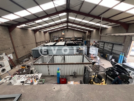 Photo 2 – location Entrepôts / activités	VAUX LE PENIL (77000)