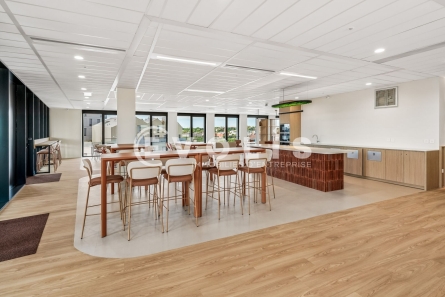 Photo 2 – location bureaux	IVRY SUR SEINE (94200)