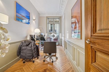 Photo 11 – vente bureaux	PARIS (75008)