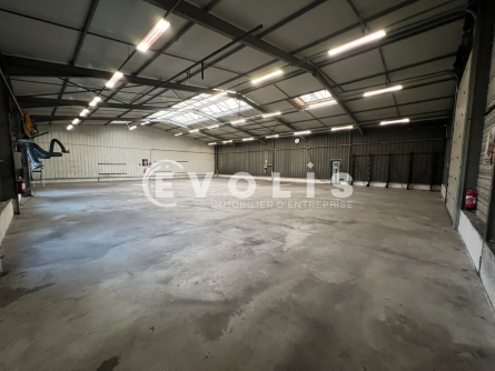 Photo 5 – location Entrepôts / activités	REYRIEUX (01600)