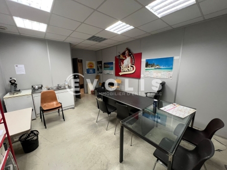 Photo 12 – location Entrepôts / activités	REYRIEUX (01600)