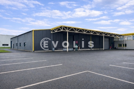 Photo 3 – location Entrepôts / activités	REYRIEUX (01600)