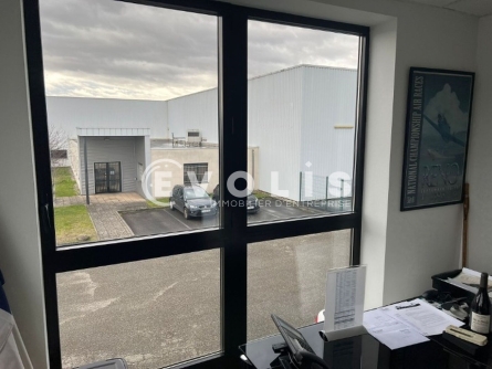 Photo 10 – vente Entrepôts / activités	CHASSIEU (69680)