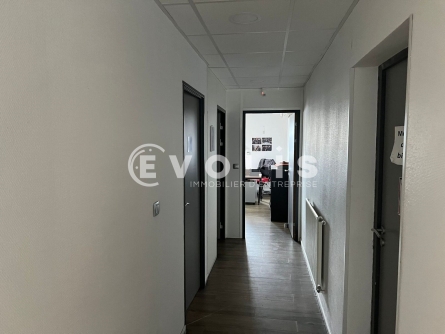 Photo 13 – vente Entrepôts / activités	CHASSIEU (69680)