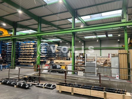 Photo 2 – vente Entrepôts / activités	CHASSIEU (69680)