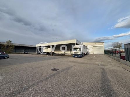 Photo 1 – location Entrepôts / activités	VENISSIEUX (69200)