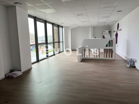 Photo 5 – location Entrepôts / activités	TRESSES (33370)