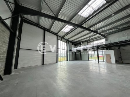 Photo 12 – location Entrepôts / activités	TRESSES (33370)