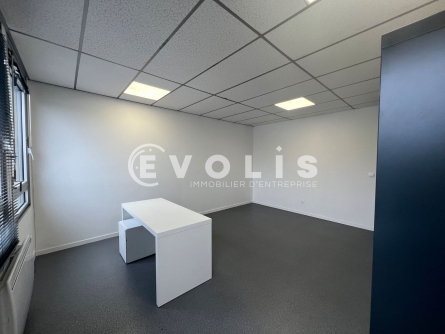 Photo 7 – vente bureaux	RIS ORANGIS (91130)