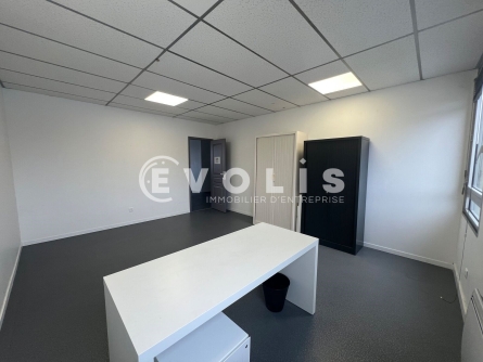 Photo 8 – vente bureaux	RIS ORANGIS (91130)