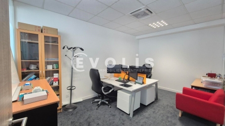 Photo 8 – vente Entrepôts / activités	SERRIS (77700)