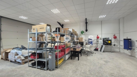 Photo 4 – vente Entrepôts / activités	SERRIS (77700)