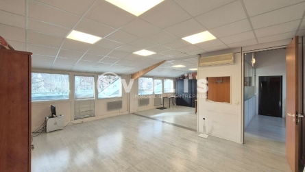 Photo 4 – vente Entrepôts / activités	EMERAINVILLE (77184)