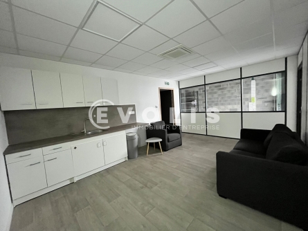 Photo 6 – location Entrepôts / activités	VILLENAVE D'ORNON (33140)