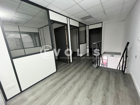 Photo 8 – location Entrepôts / activités	VILLENAVE D'ORNON (33140)