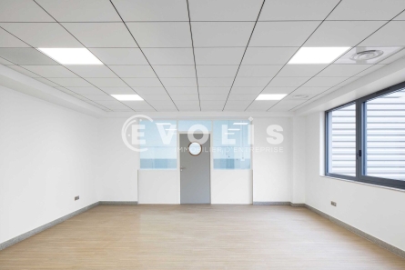 Photo 3 – location Entrepôts / activités	SAINTE GENEVIEVE DES BOIS (91700)