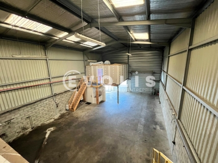 Photo 7 – vente Entrepôts / activités	SAINT JEAN D'ILLAC (33127)