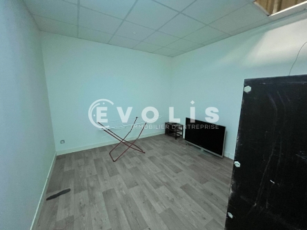 Photo 9 – vente Entrepôts / activités	SAINT JEAN D'ILLAC (33127)