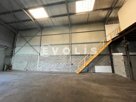 Photo 12 – vente Entrepôts / activités	SAINT JEAN D'ILLAC (33127)