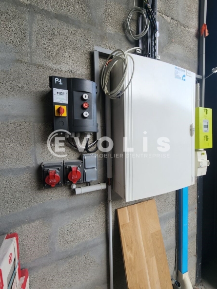 Photo 12 – location Entrepôts / activités	GENAS (69740)