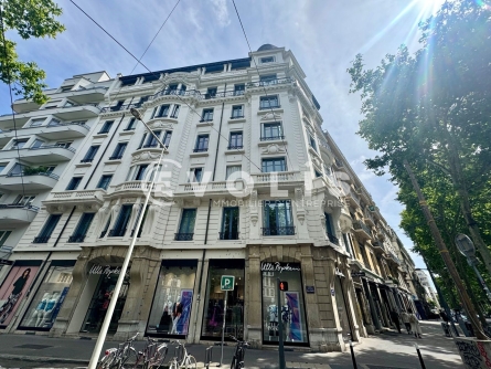 Photo 12 – location bureaux	LYON (69007)