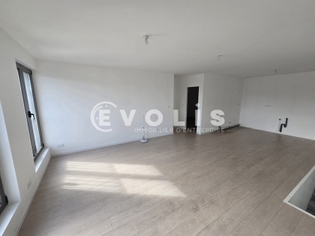 Photo 5 – location Entrepôts / activités	ETRECHY (91580)