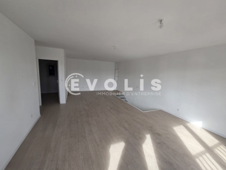 Photo 4 – location Entrepôts / activités	ETRECHY (91580)