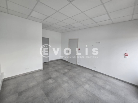 Photo 4 – location Entrepôts / activités	ETRECHY (91580)