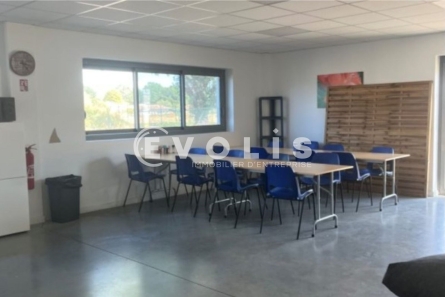 Photo 6 – location Entrepôts / activités	POMPIGNAC (33370)