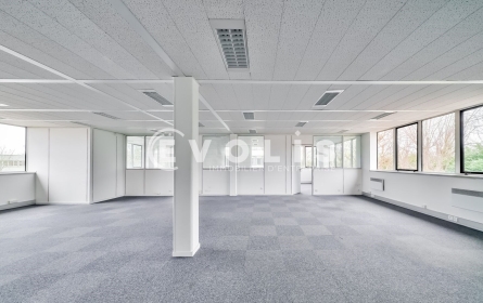 Photo 1 – location bureaux	SAINT THIBAULT DES VIGNES (77400)