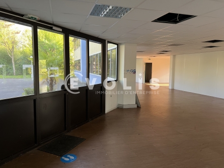 Photo 9 – location bureaux	SAINT THIBAULT DES VIGNES (77400)