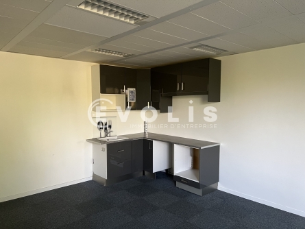 Photo 15 – location bureaux	SAINT THIBAULT DES VIGNES (77400)